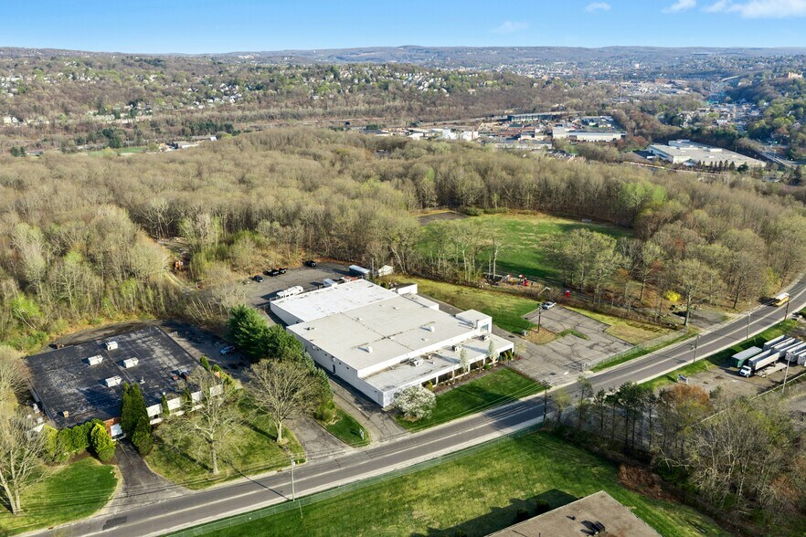 More Photos Of 266 Brookside Rd, Waterbury Manufacturing For Sale