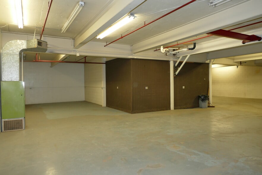 More Photos Of 1521-1525 NW Ballard Way, Seattle Warehouse For Lease