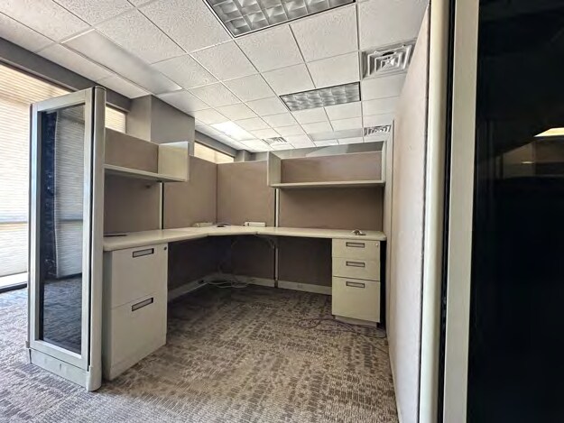 More Photos Of 7401 Coldwater Rd, Fort Wayne Unknown For Lease