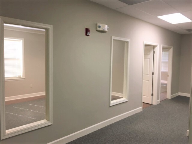More Photos Of 2075 Centre Pointe Blvd, Tallahassee Medical For Lease
