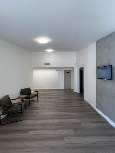 More Photos Of 15855-15859 Edna Pl, Irwindale Loft Creative Space For Lease