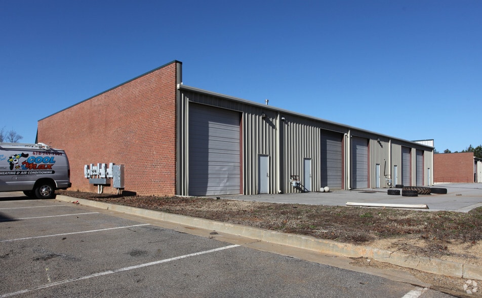 More Photos Of 5153 Belle Wood Ct, Buford Light Distribution For Lease