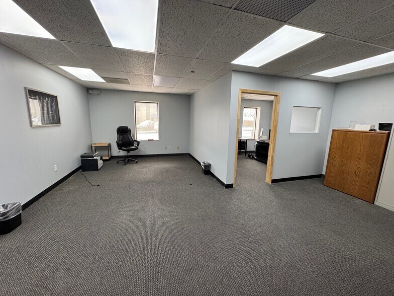 More Photos Of 13720 E 42nd Ter, Independence Office For Sale