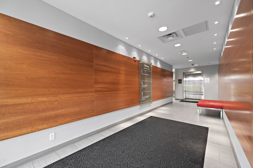 More Photos Of 3105-3223 5 Ave NE, Calgary Office For Sale