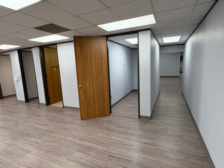 More Photos Of 1602 N Mechanic St, El Campo Land For Lease