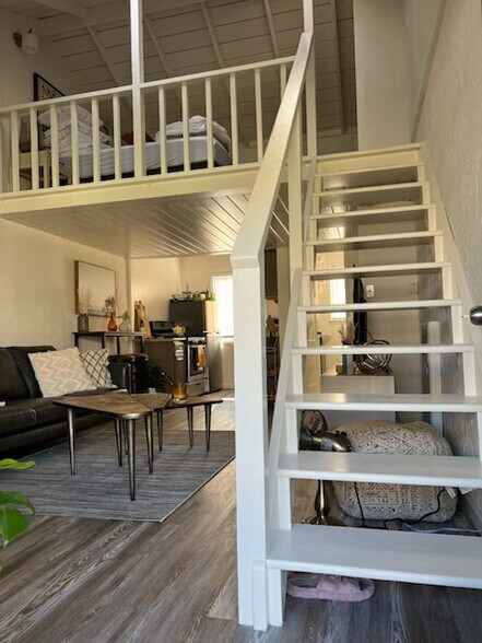 More Photos Of 5901 E Ocean Blvd, Long Beach Apartments For Sale