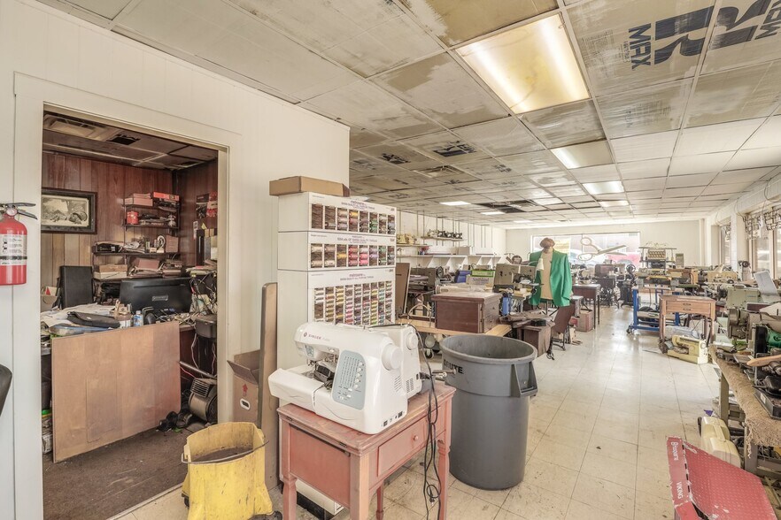 More Photos Of 3378 E Princess Anne Rd, Norfolk Storefront Retail Office For Sale