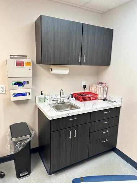 More Photos Of 5972 Rt-31, Cicero Office For Lease