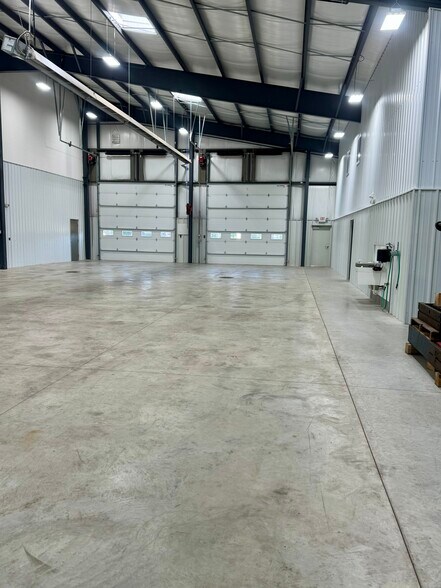 More Photos Of 1347 W Britton Rd, Morrice Truck Terminal For Lease