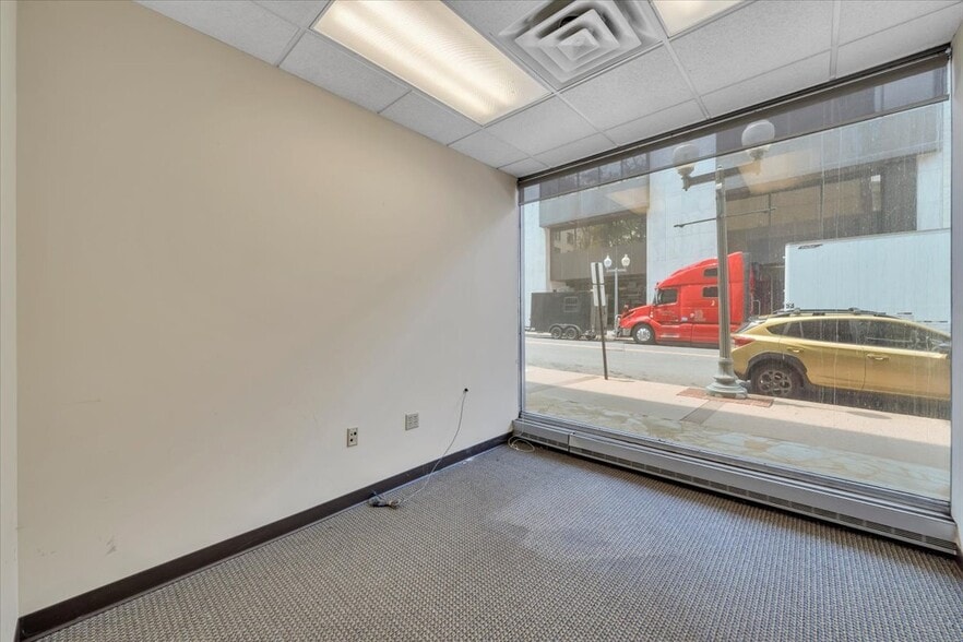 More Photos Of 210 S Jefferson St, Roanoke Loft Creative Space For Sale