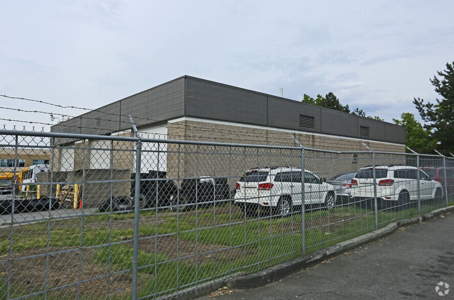 More Photos Of 11469 Kingston St, Maple Ridge Service For Lease