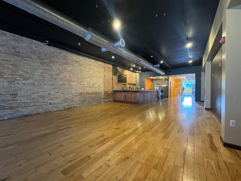 More Photos Of 115-117 S Main St, Chelsea Storefront Retail Office For Lease