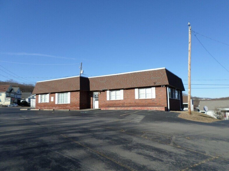 More Photos Of 920 Oak St, Scranton Medical For Sale