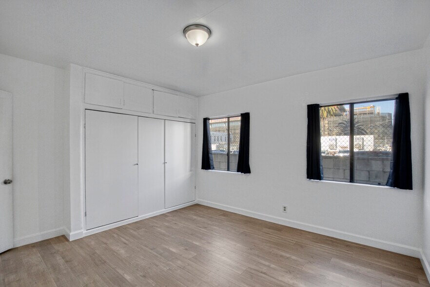 More Photos Of 5516 Virginia Ave, Los Angeles Multifamily For Sale