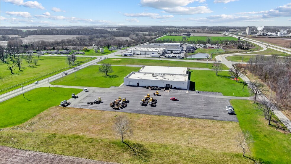 More Photos Of 2025 E 4th St, Lima Light Manufacturing For Lease