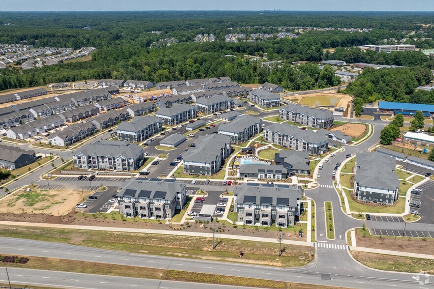 More Photos Of 400 Alex Ridge Dr, Fuquay Varina Apartments For Lease
