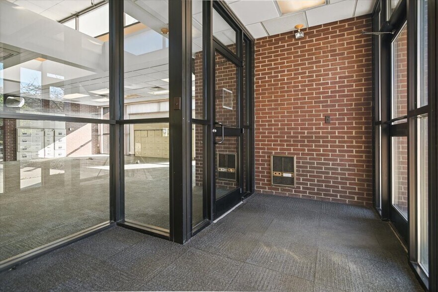 More Photos Of 209 Skyline Dr, East Stroudsburg Freestanding For Lease