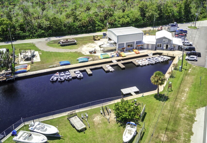More Photos Of 7154 Shoal Line Blvd, Spring Hill Marina For Sale