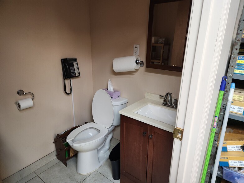 More Photos Of 1812 Bath Ave, Brooklyn Storefront Retail Residential For Lease