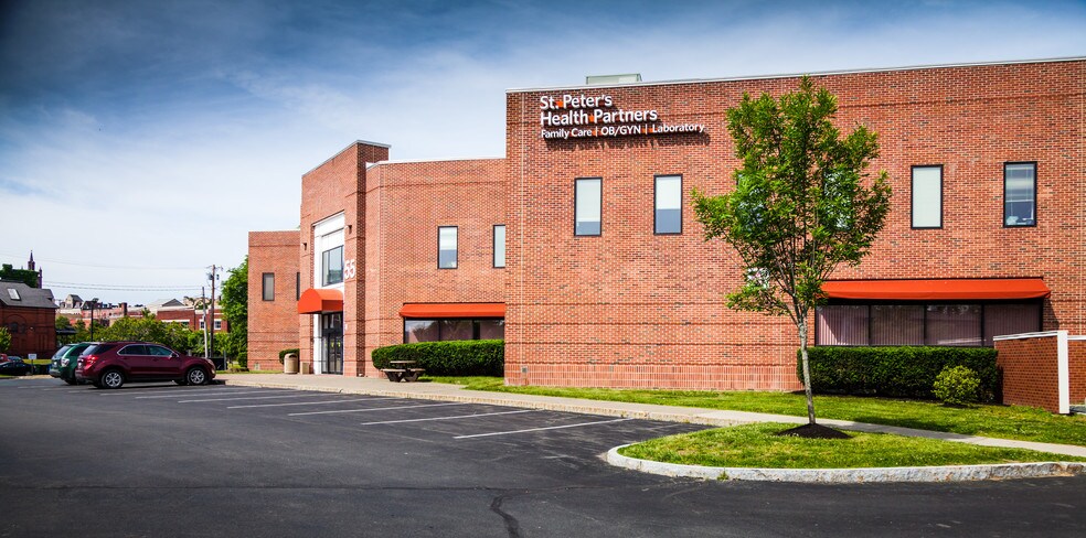 More Photos Of 55 Mohawk St, Cohoes Medical For Lease