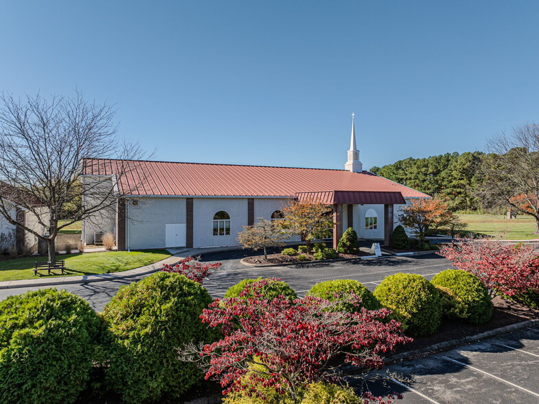 More Photos Of 2744 Red Lion Rd, Bear Religious Facility For Lease