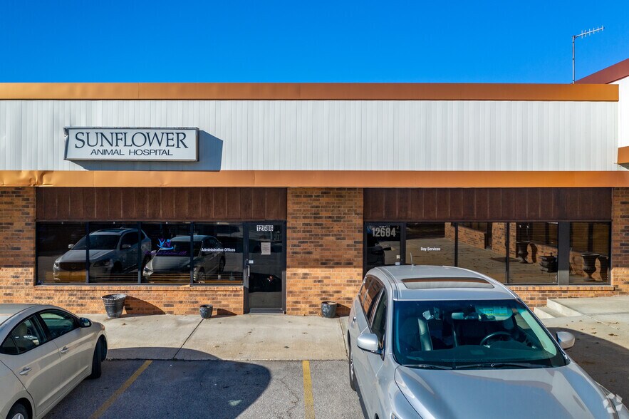 More Photos Of 12674-12710 Shawnee Mission Pky, Shawnee Unknown For Lease