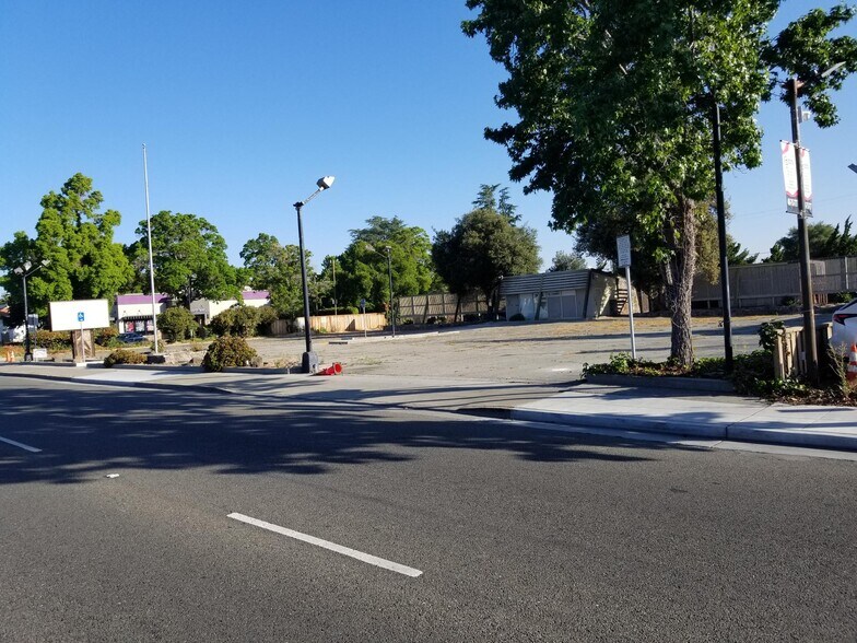 More Photos Of 975 W El Camino Real, Sunnyvale Fast Food For Sale