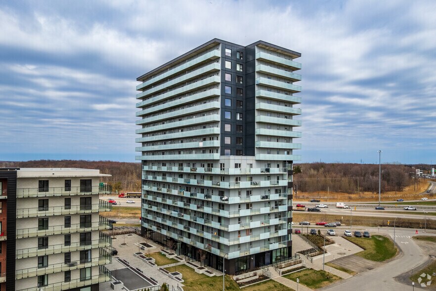 More Photos Of 1220 Av De La Croisee, Terrebonne Apartments For Lease