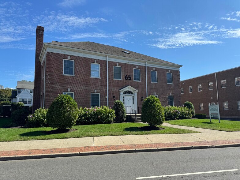 More Photos Of 65 East Ave, Norwalk Office For Lease