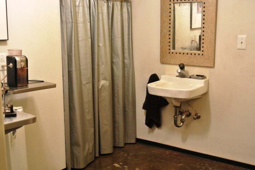 More Photos Of 2250 Jerrold Ave, San Francisco Warehouse For Lease