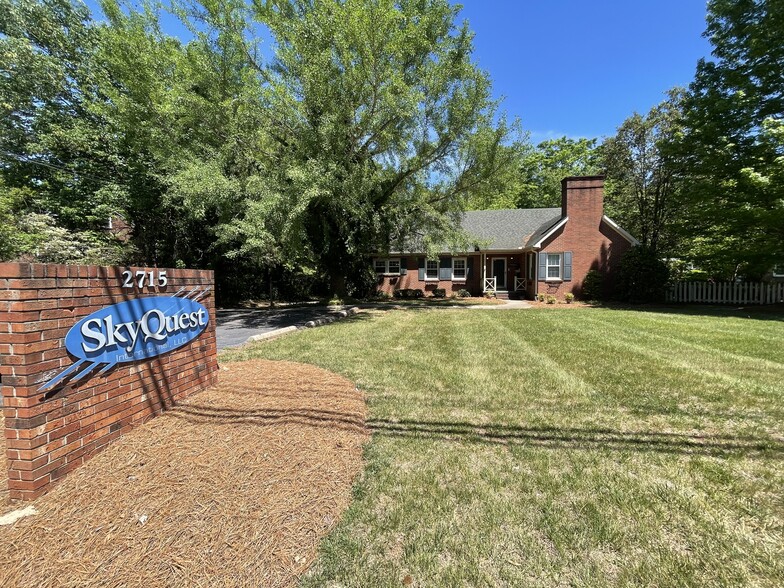 Primary Photo Of 2715 Reynolda Rd, Winston-Salem Office For Sale