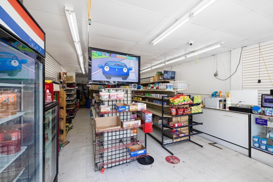 More Photos Of 694 S Burlington Ave, Los Angeles Apartments For Sale