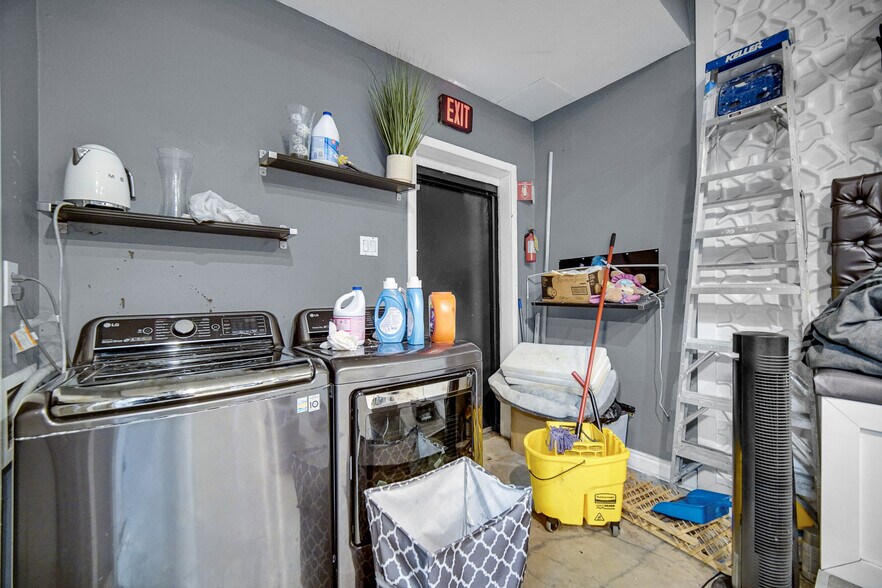 More Photos Of 8546-8554 S Stony Island Ave, Chicago Unknown For Lease