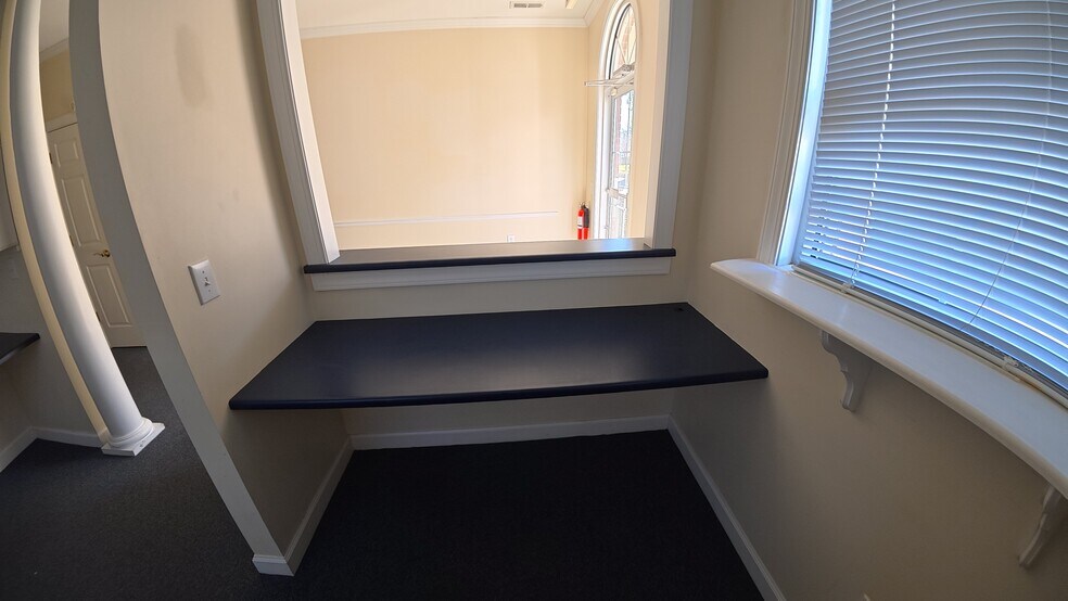 More Photos Of 406 N Main St, Greer Office For Lease