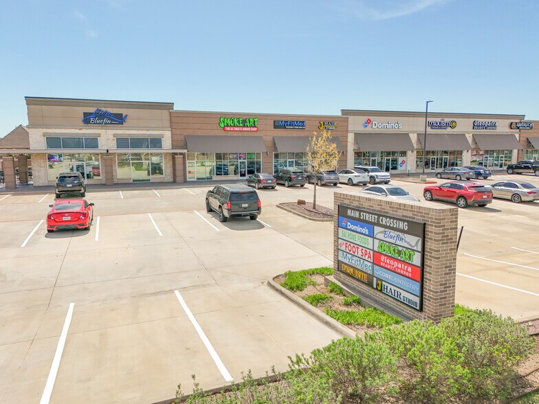 More Photos Of 615 Main St, Frisco Storefront For Sale