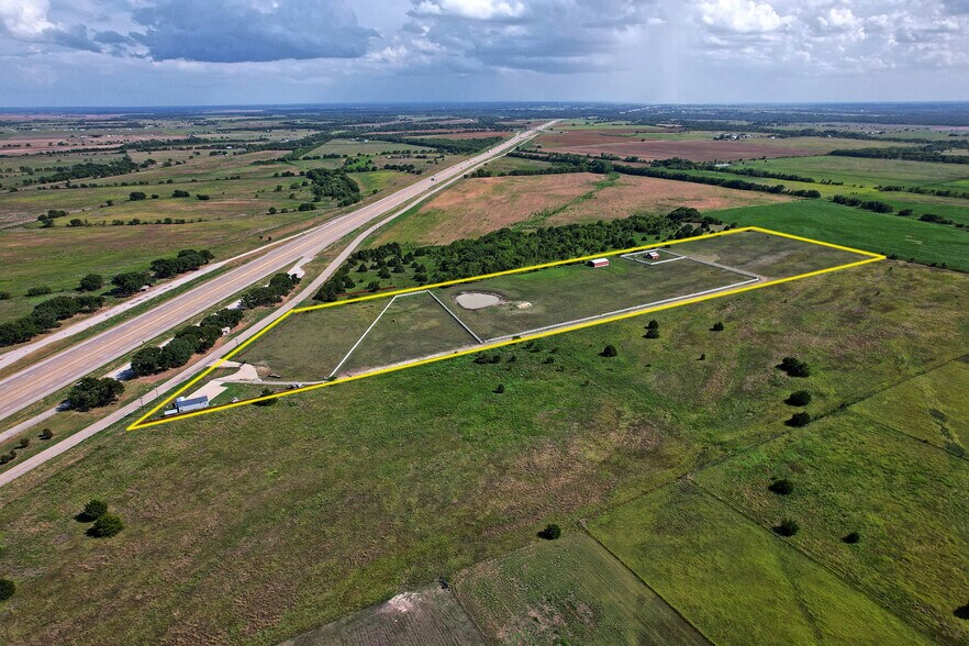 More Photos Of 6882 N Interstate Highway 35 E, Waxahachie Land For Sale
