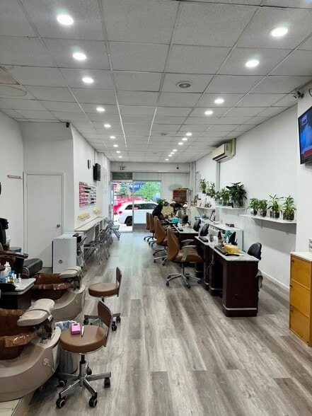 More Photos Of 373 Utica Ave, Brooklyn General Retail For Lease