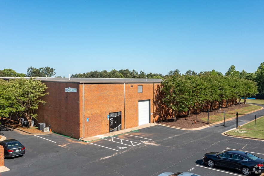Primary Photo Of 125 Old Monroe Rd, Athens Warehouse For Lease
