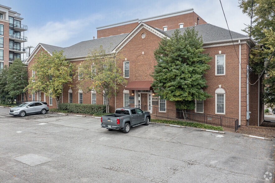 More Photos Of 2908-2910 Poston Ave, Nashville Office For Lease