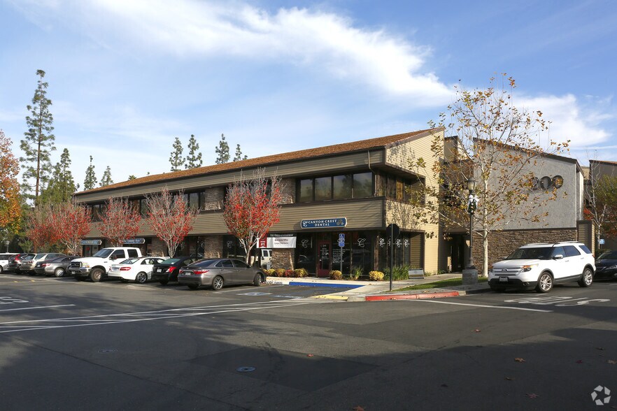 More Photos Of 5225 Canyon Crest Dr, Riverside Unknown For Lease