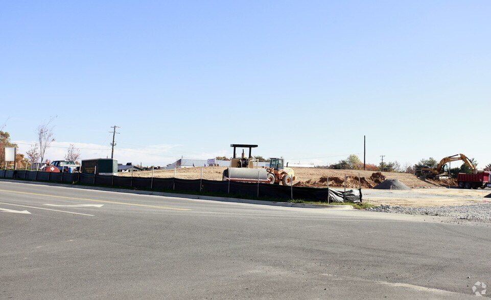 More Photos Of Rte 17 @ Village Pkwy, Stafford Unknown For Lease