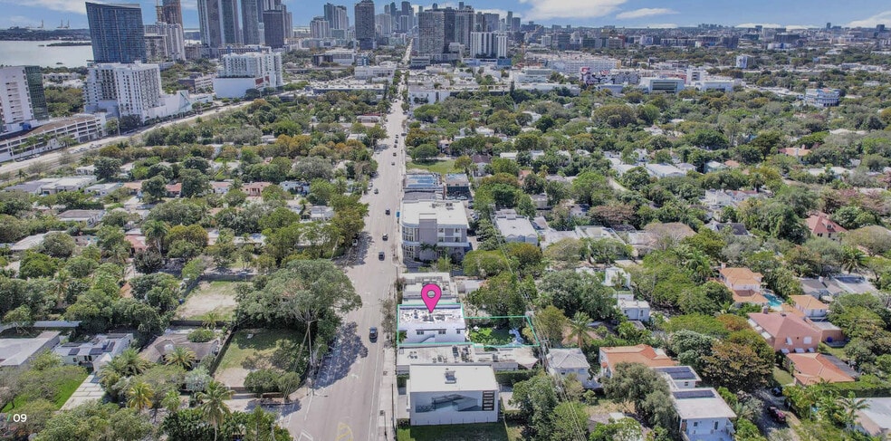 More Photos Of 4730-4736 NE 2nd Ave, Miami Storefront Retail Office For Sale