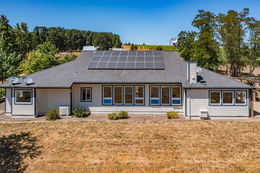 More Photos Of 10845 Brateng Rd, Monmouth Winery Vineyard For Sale