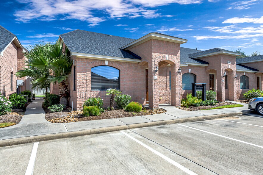 More Photos Of 1846 Snake River Rd, Katy Medical For Lease