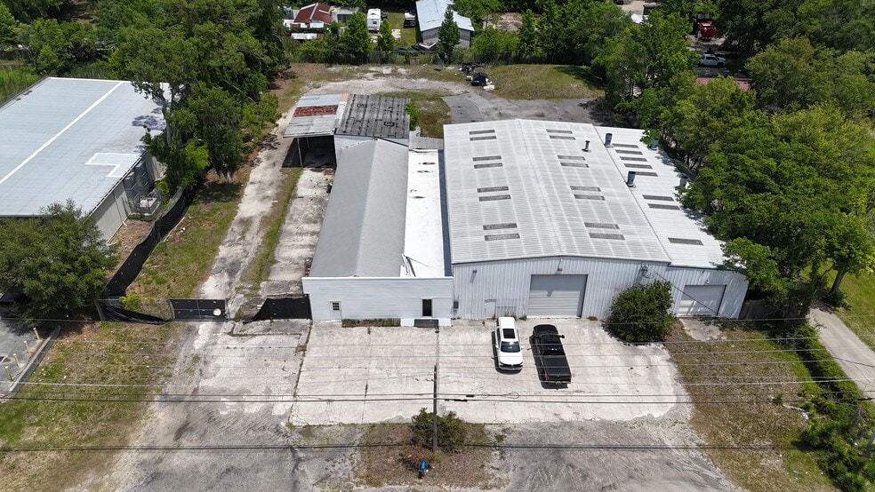 Primary Photo Of 10155 New Kings Rd, Jacksonville Warehouse For Sale