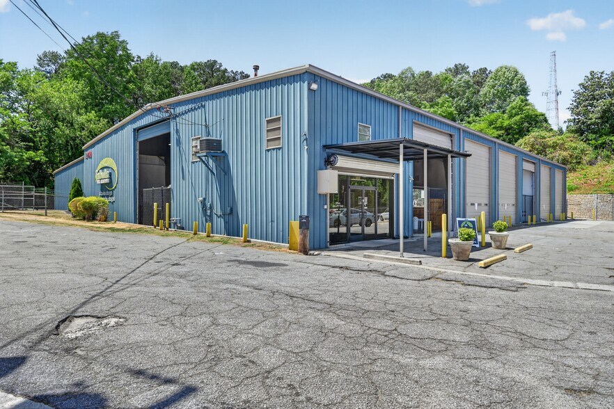 More Photos Of 2770 E Ponce de Leon Ave, Decatur Service For Sale