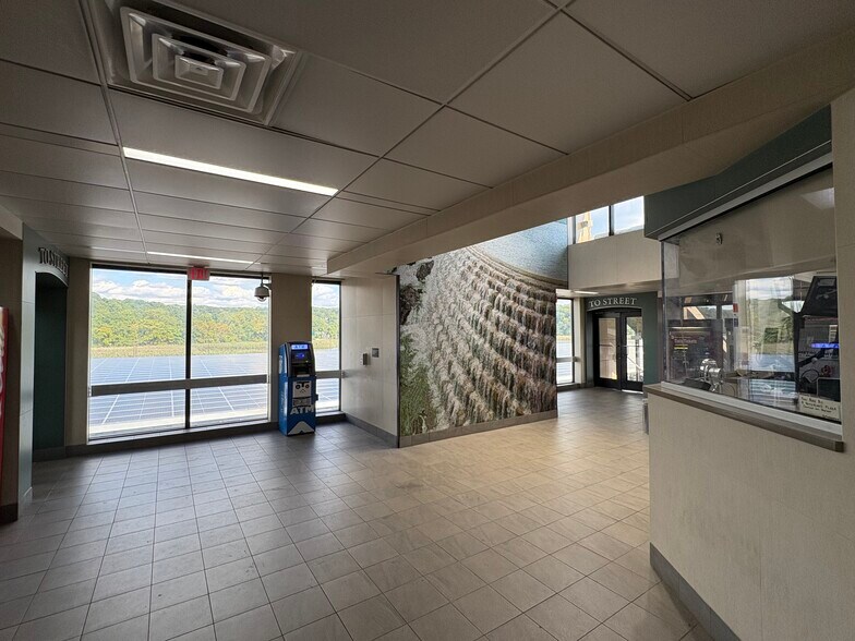 More Photos Of 1 Croton Point Ave, Croton On Hudson Railroad Yard For Lease