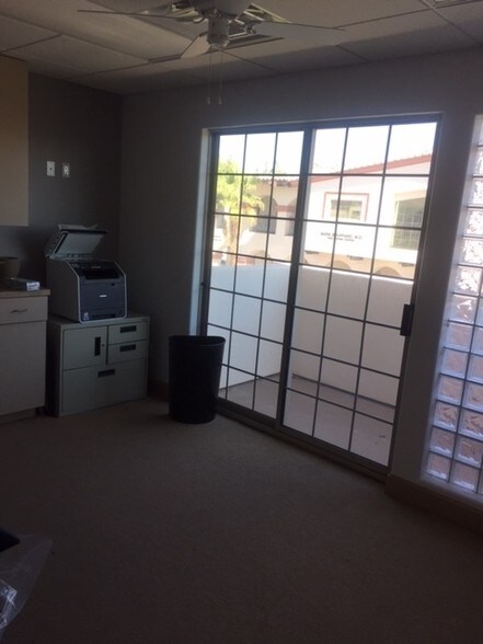 More Photos Of 72670 Fred Waring Dr, Palm Desert Office For Sale