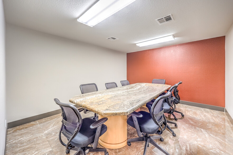 More Photos Of 2984 Marco St, Las Vegas Light Manufacturing For Sale