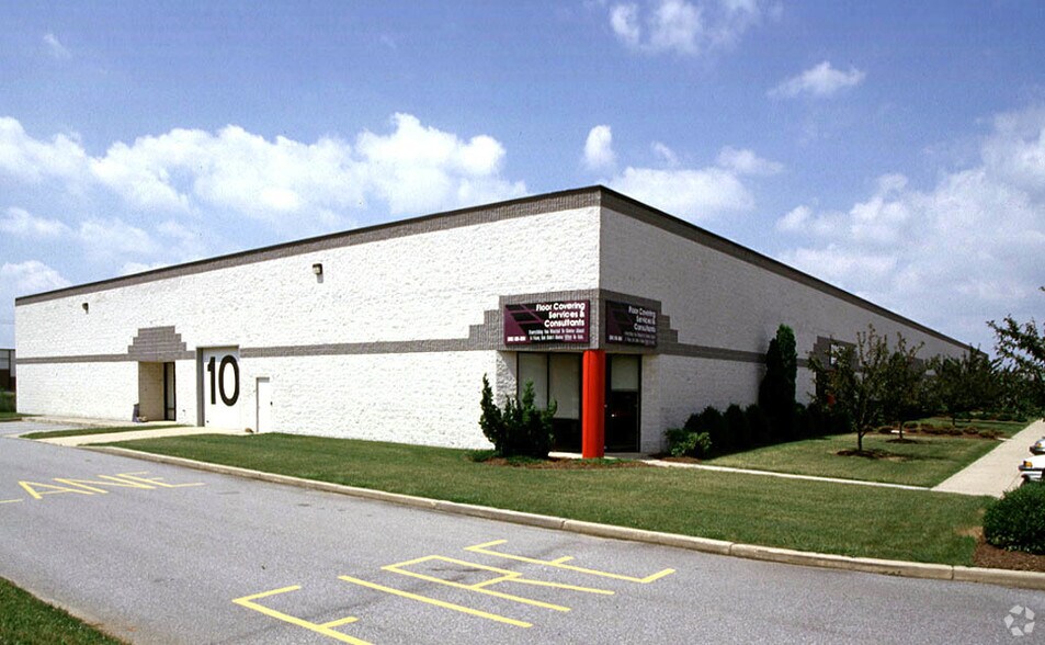 12 McCullough Dr, New Castle, DE 19720 Industrial For Lease